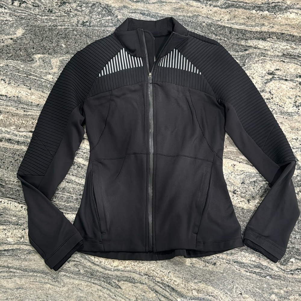 Lululemon Chill Going Strong Reflective Jacket